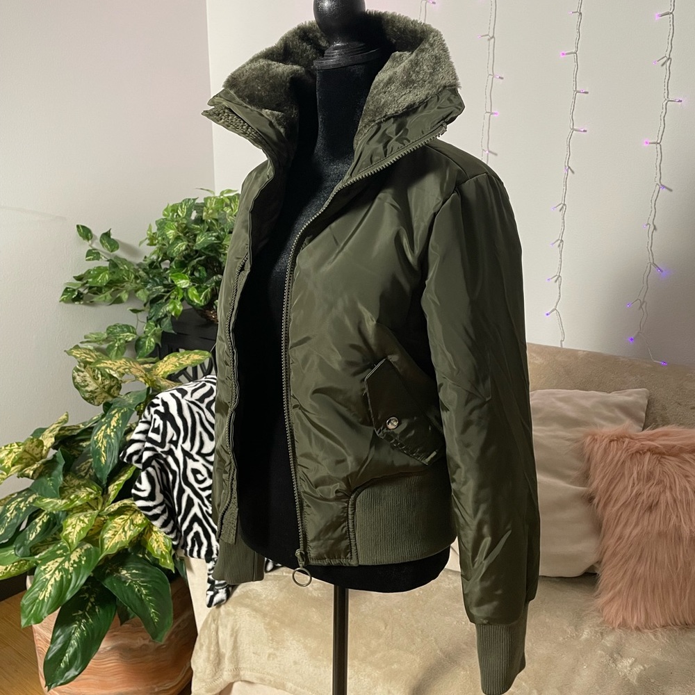 Olive bomber jacket - Picture 2 of 6